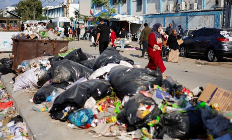 النفايات الطبية بمستشفيات غزة... خطر آخر على عمال النظافة والأطباء