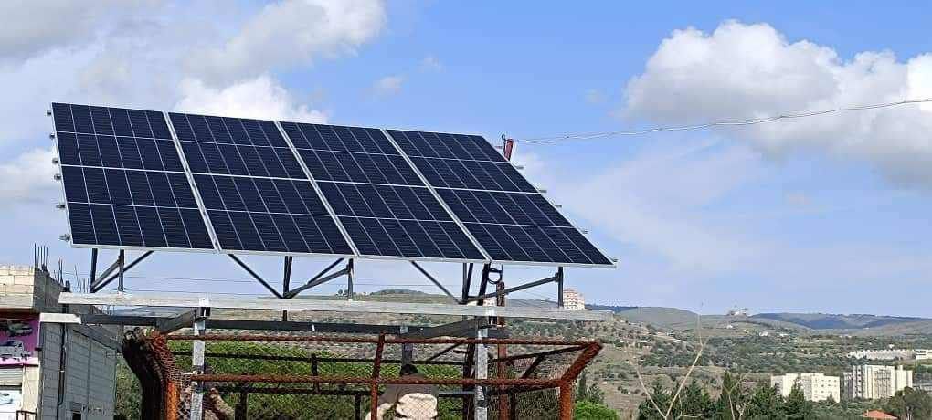 أنظمة طاقة شمسية لحل مشكلة انقطاع النت والهاتف في طرطوس – صحيفة الوحدة